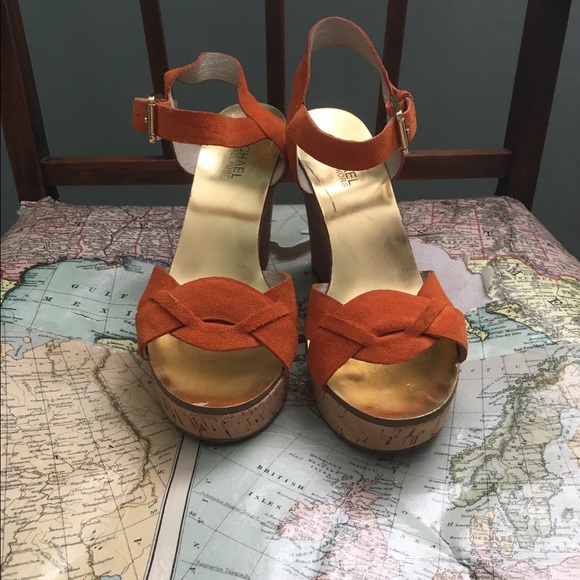 Michael Kors Tangerine Wedges - Picture 1 of 4