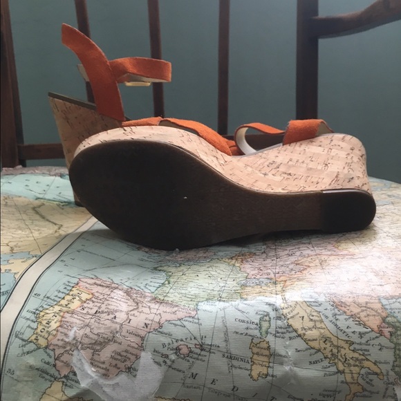 Michael Kors Tangerine Wedges - Picture 3 of 4