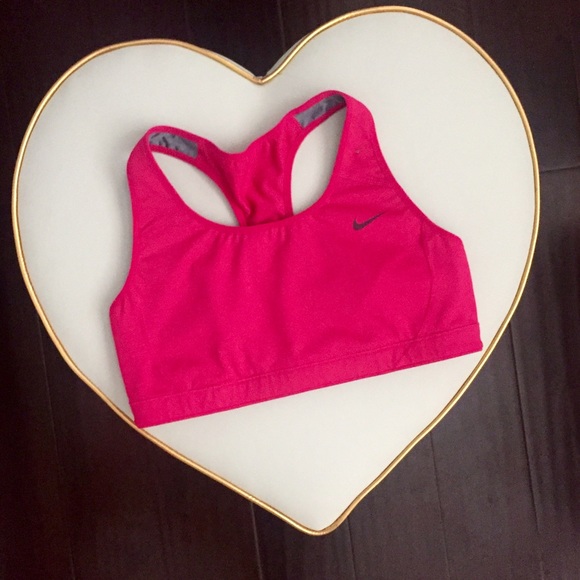 NIKE sports bra