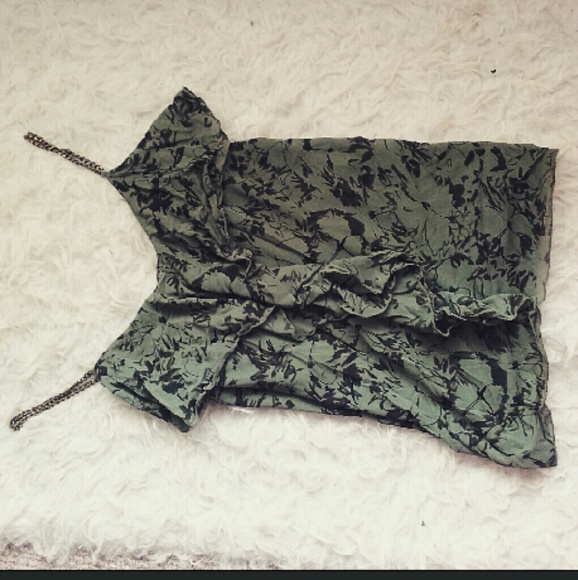 Olive Top