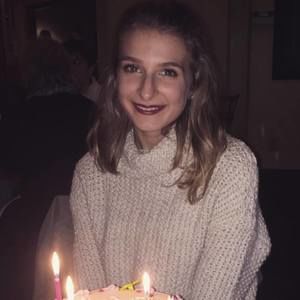 Meet your Posher, Christina