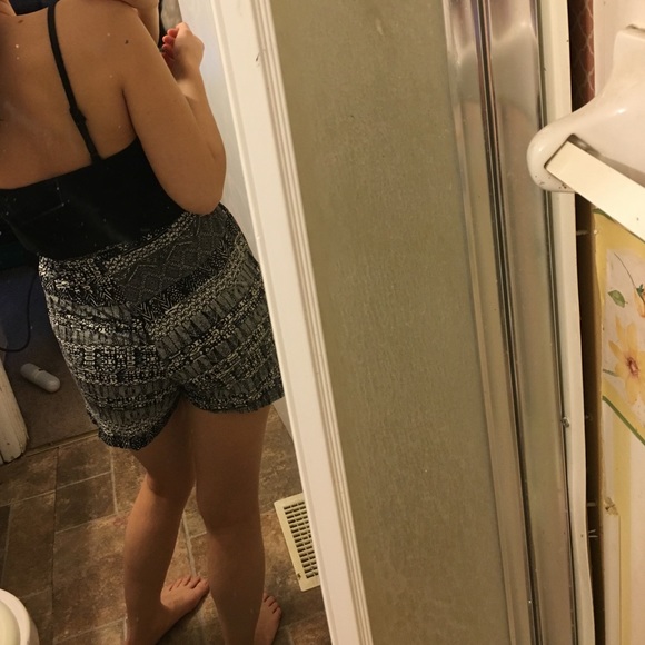 Romper - Picture 4 of 4