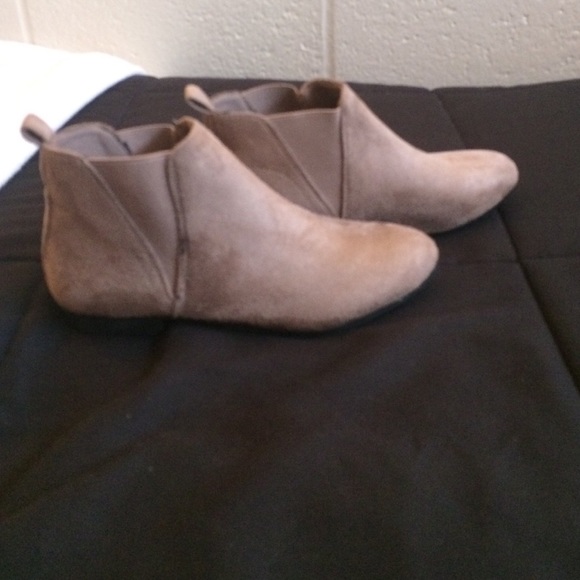 tan suede boots