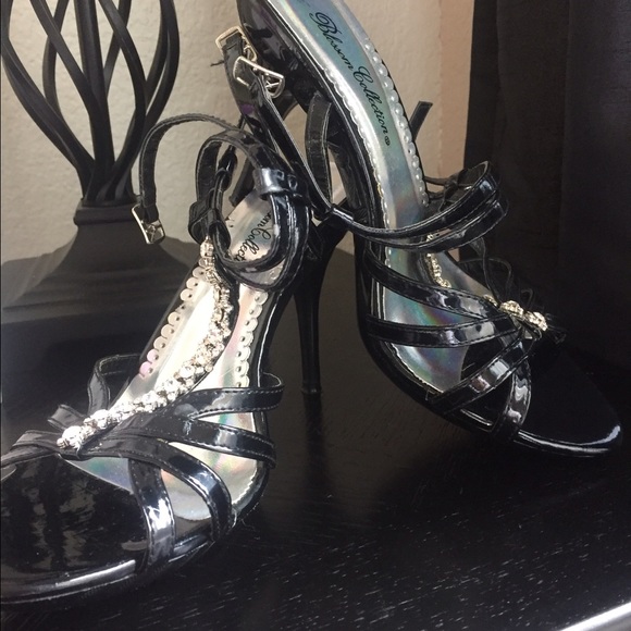 Formal black heels