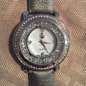 Premier designs watch never worn !