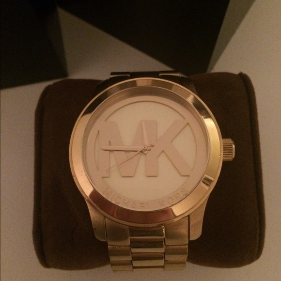 100% Authentic MICHAEL KORS watch (oversized)
