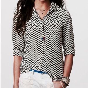 American Eagle Chevron Button up