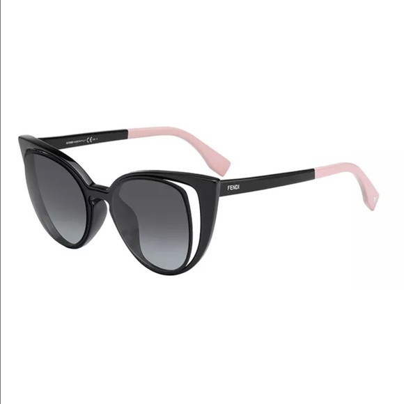 SOLD‼️Fendi Paradeyes sunglasses