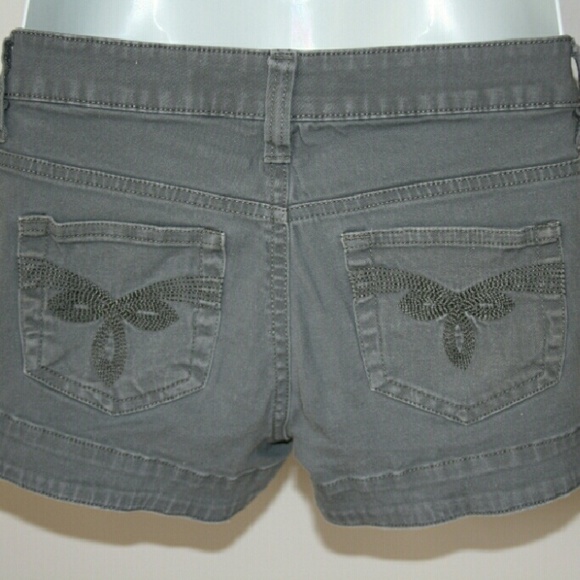 Max Rave Gray Shorts - Picture 2 of 3