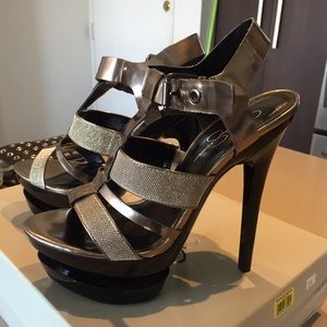 Jessica Simpson heels