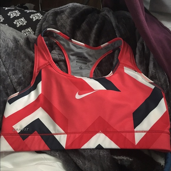 Nike sportsbra