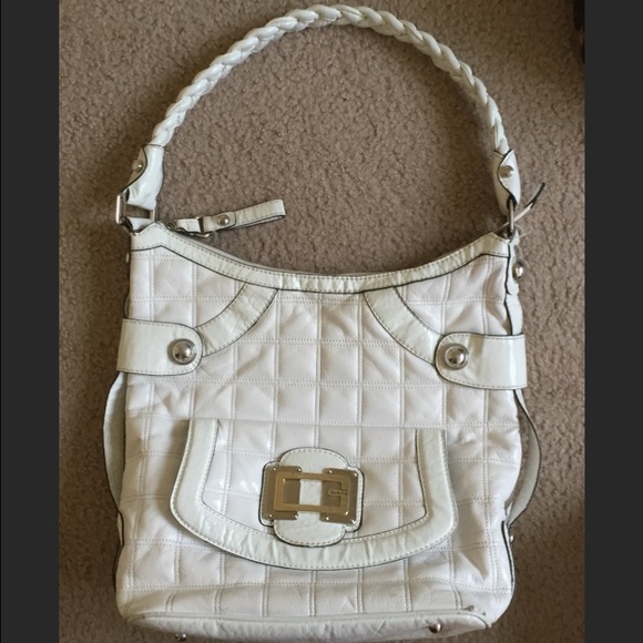 Guess purse - shoulder purse
