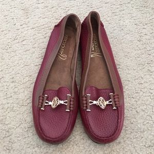 Adorable aerosol work shoe