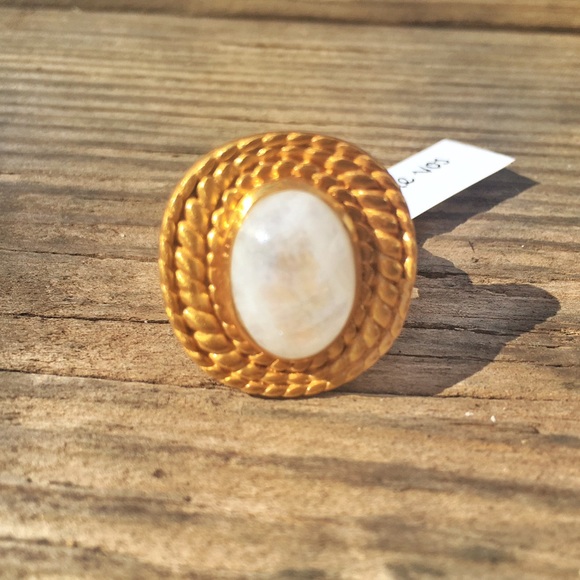 💥SOLD💥Julie Vos Moonstone Gold Rope Ring - Picture 2 of 3