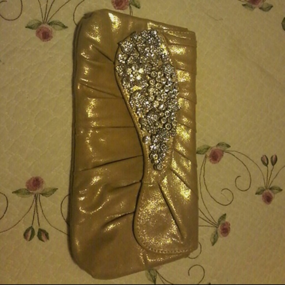 Momans purse migtigue