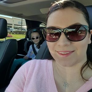 Meet your Posher, Amber