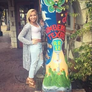 Meet your Posher, Savannah