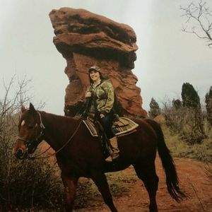 Meet your Posher, Becki