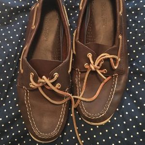 Brown leather sperry topsiders