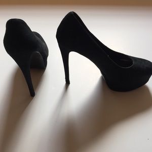 ⬛️◾️▪️ BLACK P U M P S ▪️◾️⬛️