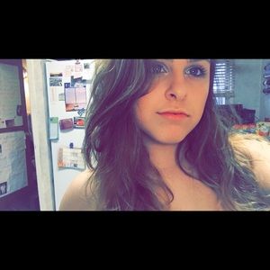 Meet your Posher, Etty