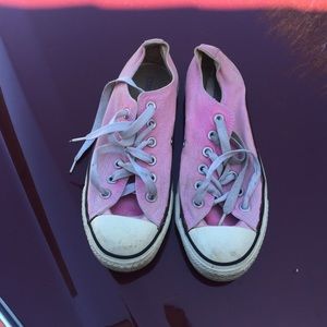 Pink Converse chucks