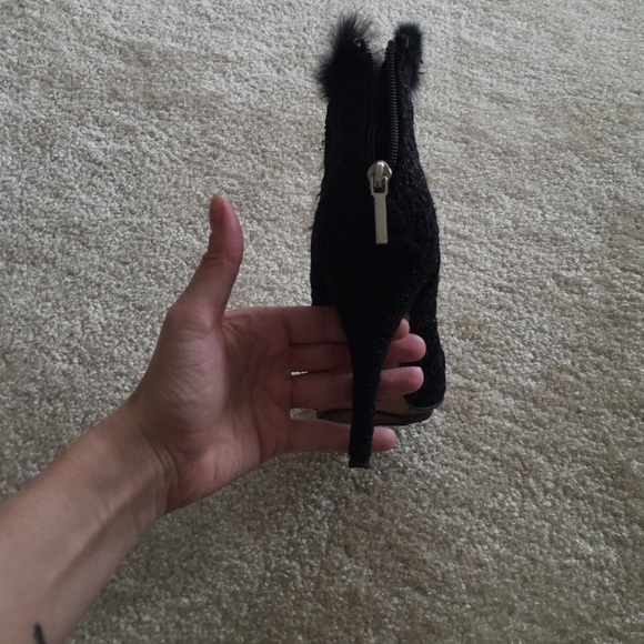 100% auth Christian Dior booties w real rabbit fur - Picture 3 of 4