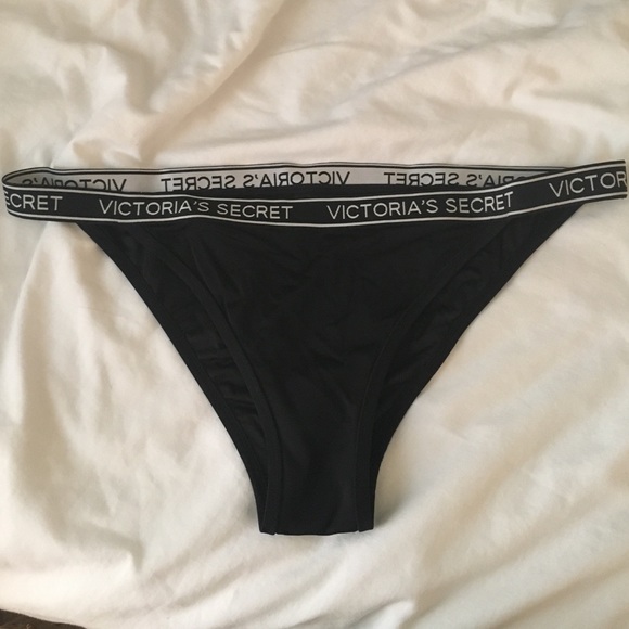 Victoria secret bottoms. Size L. Perfect condition