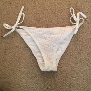 Victoria secret bottom. Size L.