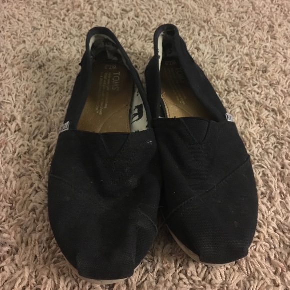 TOMS- black