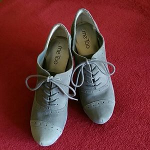 Cute gray suede vintage style ankle booties.