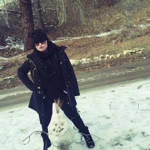 Meet your Posher, Denise