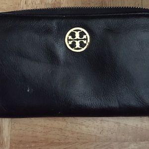 Tory burch large envelope wallet