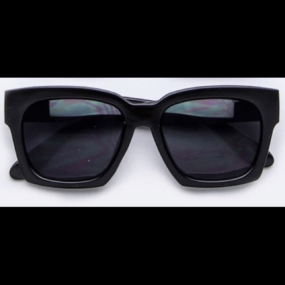 Wide Frame Hepburn Wayfarers by SolSkin