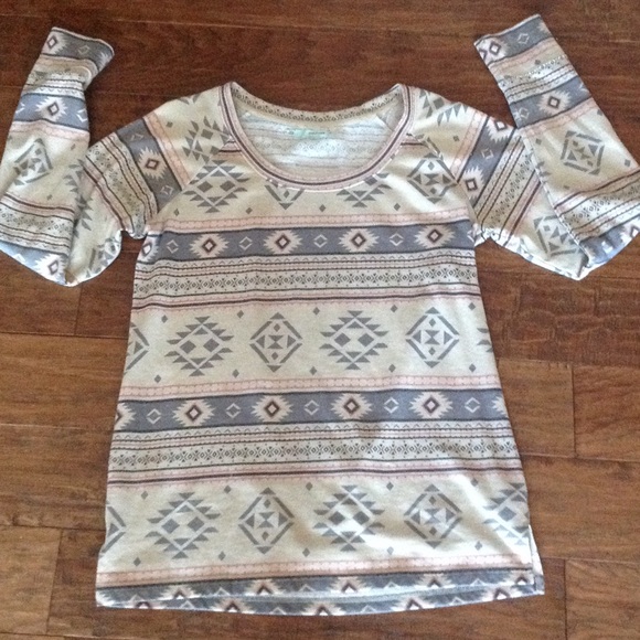 ❤️SOLD❤️Ladies top
