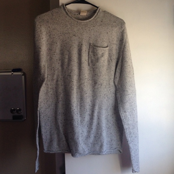 Gray Hollister sweater. Rolled edges size M