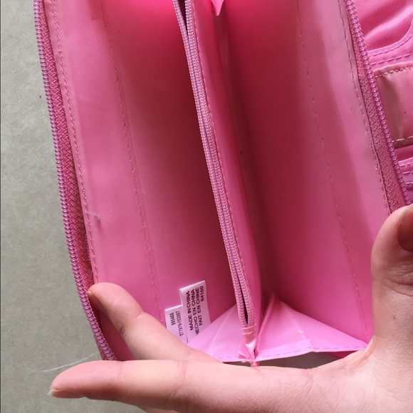 Pink Wallet - Picture 4 of 4