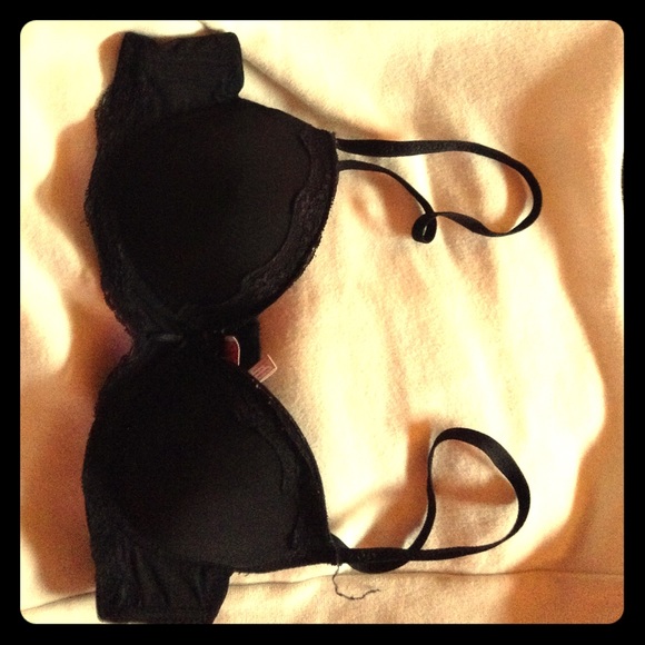 Black lace bra