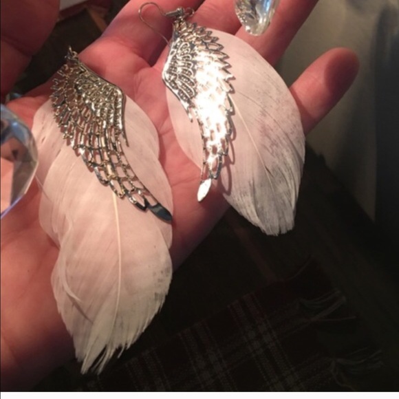 ETHEREAL WHISPER ANGEL WING EARRINGS, 🌷NWT