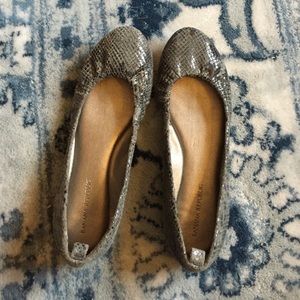 Banana Republic Flats