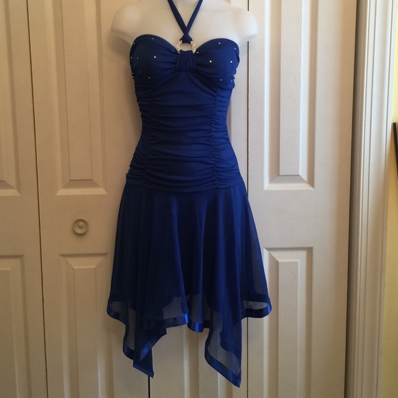 Short formal dress