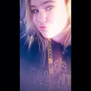 Meet your Posher, Kayla
