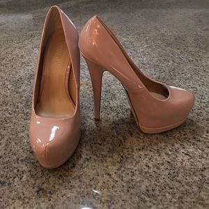 🚫SOLD🚫 Blush Color Shoe Dazzle Heels size 7