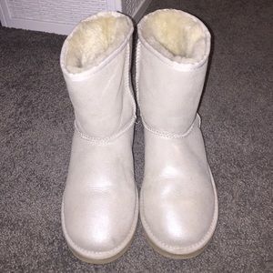 Authentic Shimmer white UGGS