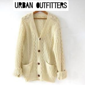 SALE⚡️BDG Urban Outfitters Cream Sweater