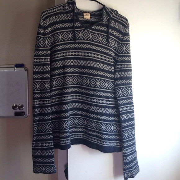 Hollister sweater/hoodie size S