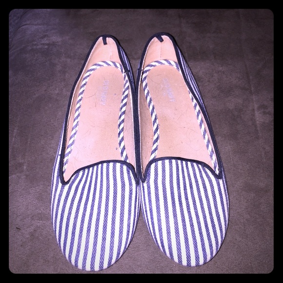 Blue and white striped flats