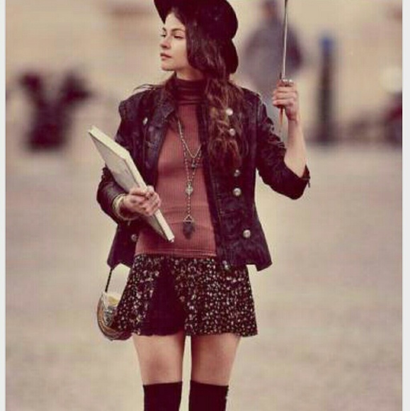 Free People Dresses & Skirts - Free People FP ONE floral ROSEBUD PATCH MINI SKIRT