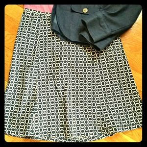 🚫SOLD IN BUNDLE🛇Gap black and tan skirt