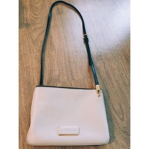 Small chic cross body purse